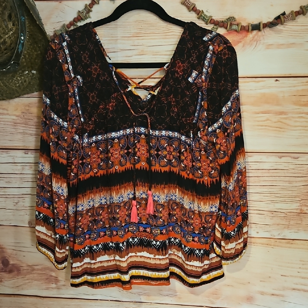 LIKE NEW "LATITUDE 10" Bohemian Print, 3/4 Elastic Sleeve Top - S(M too)